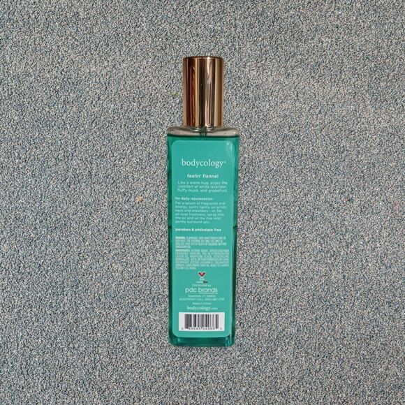 Bodycology Feelin’ Flannel Fragrance  Mist Spray 8 Oz RARE Limited Edition New - Picture 2 of 2